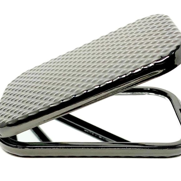 Sleek Compact Mirror - Picture 2 of 3